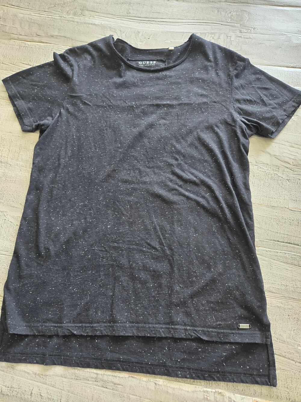 GUESS Black Heather Longline T-Shirt Men's Medium High Low Hem